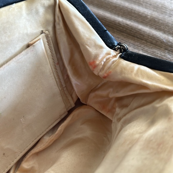 L & M VTG Clutch Purse black satin, satin-lined 1950’s  Mid Century modern - Picture 6 of 14